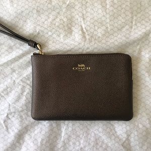 NEW COACH - Small Wristlet Zip Wallet